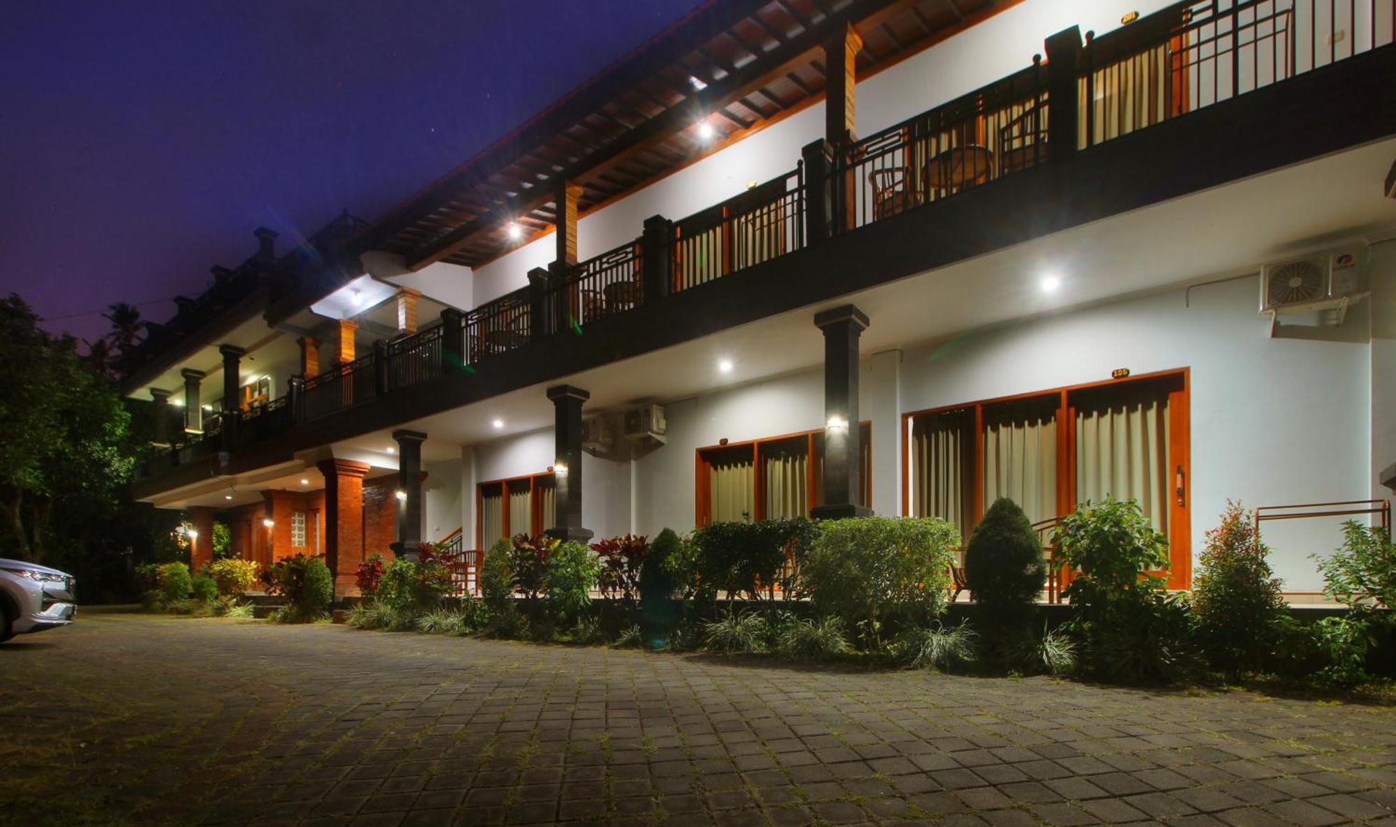 Rostika Hotel Sekumpul Pabean Buleleng Exteriör bild