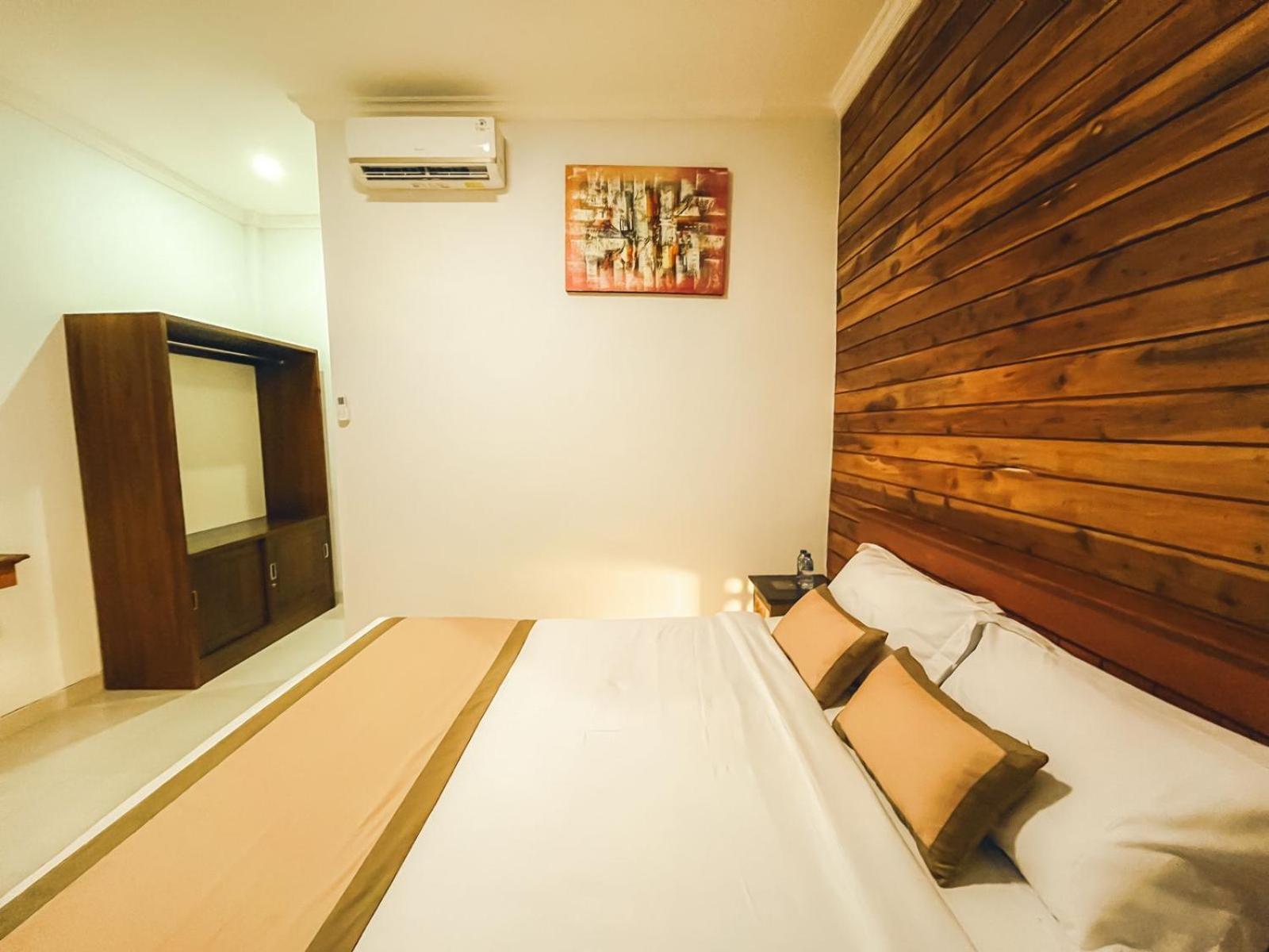 Rostika Hotel Sekumpul Pabean Buleleng Exteriör bild