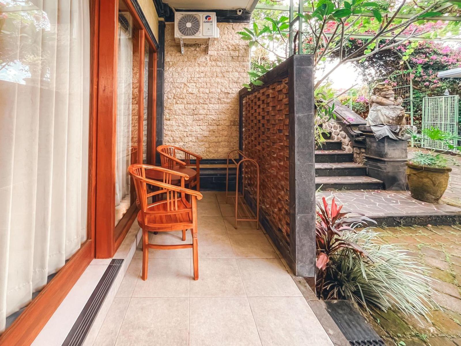 Rostika Hotel Sekumpul Pabean Buleleng Exteriör bild