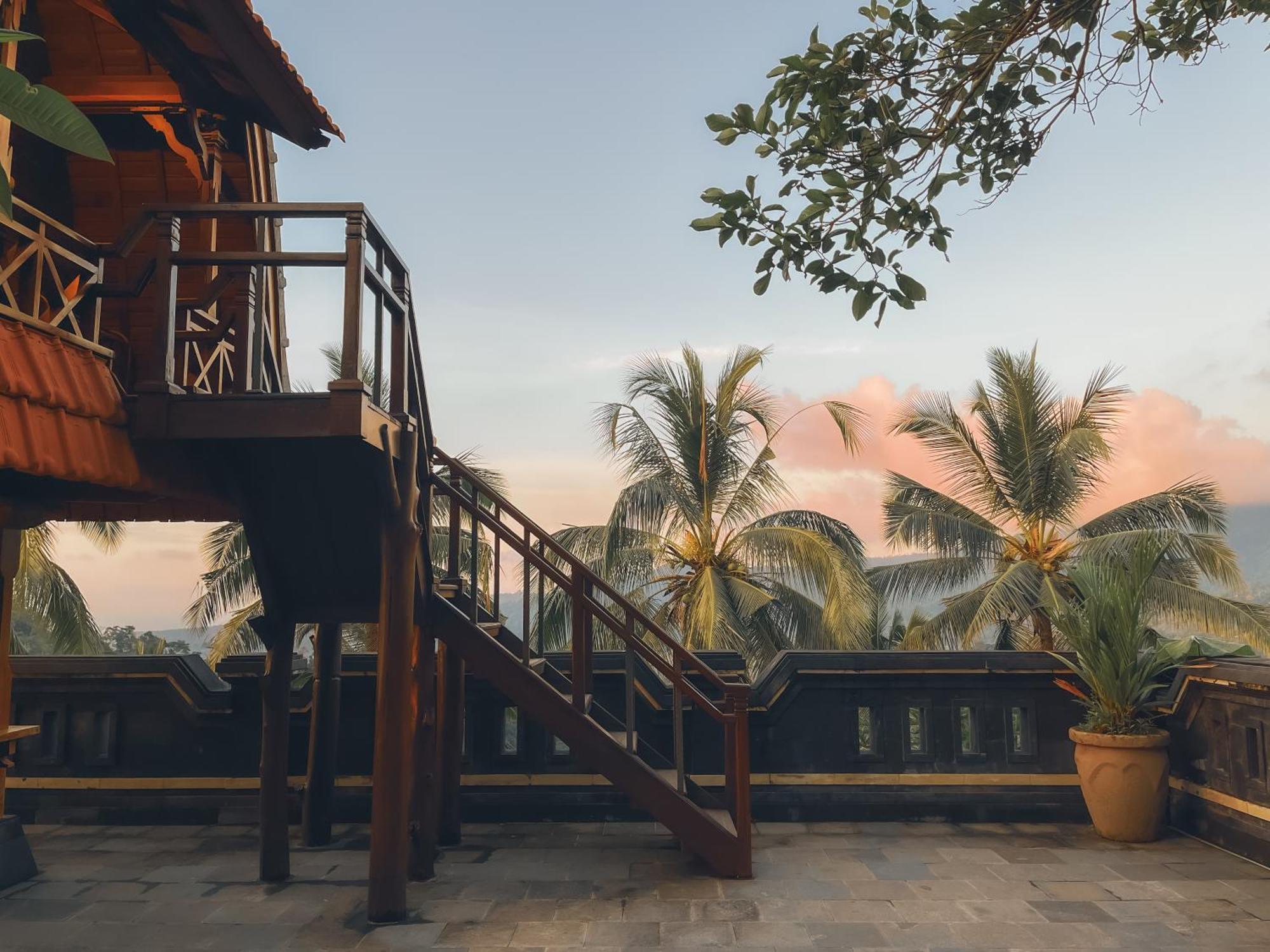 Rostika Hotel Sekumpul Pabean Buleleng Exteriör bild